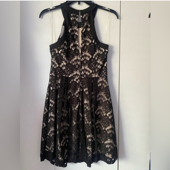 Speechless Black & Nude Fit & Flare Dress Size Small NWT - Picture 3 of 5